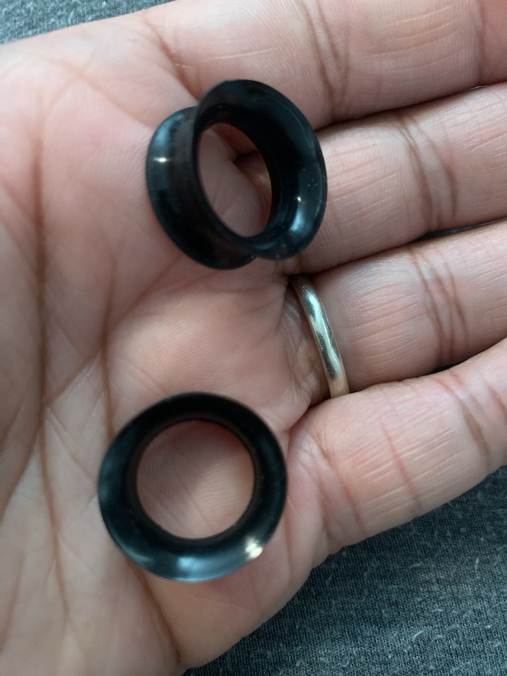 New Black Silicone  Ear Spacers Tunnel Gauges - Pair unisex